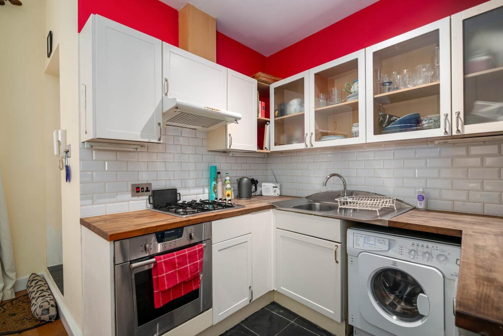 Guestready - Former Pub-Turned-One Bedroom Flat London Exterior photo