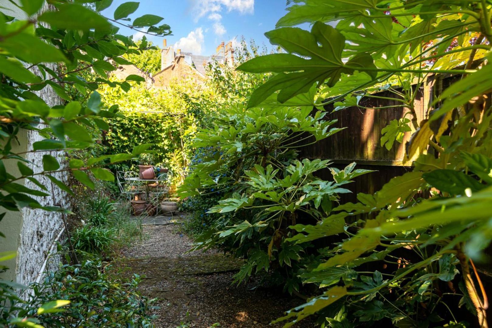 Guestready - Former Pub-Turned-One Bedroom Flat London Exterior photo